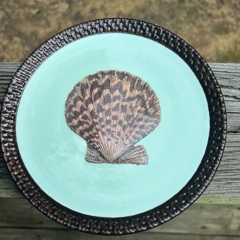 Mud Pie Raised Seashell Rattan Dessert Plate